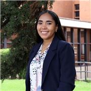 Profesora de derecho, ciencias políticas y sociales